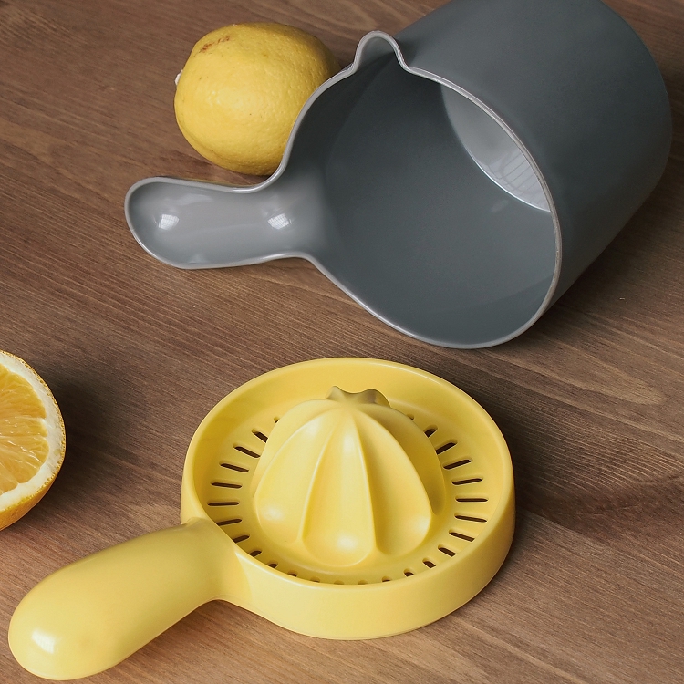 Multipurpose hand pressing machine homemade orange juice cup home easy lemon and orange the juice cup PP plastic